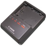 Canon CG-580 Portable Battery Charger - for 500 Series Batteries 